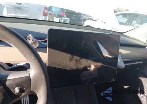 2022 Tesla Model Y Performance Dual Motor All-Wheel Drive from USA, damaged, VIN 7SAYGDEF8NF397617